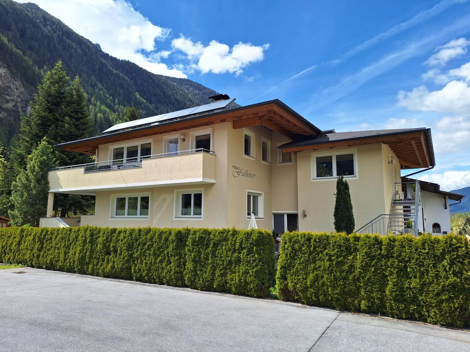 Haus Falkner Barbara Apartment Umhausen
